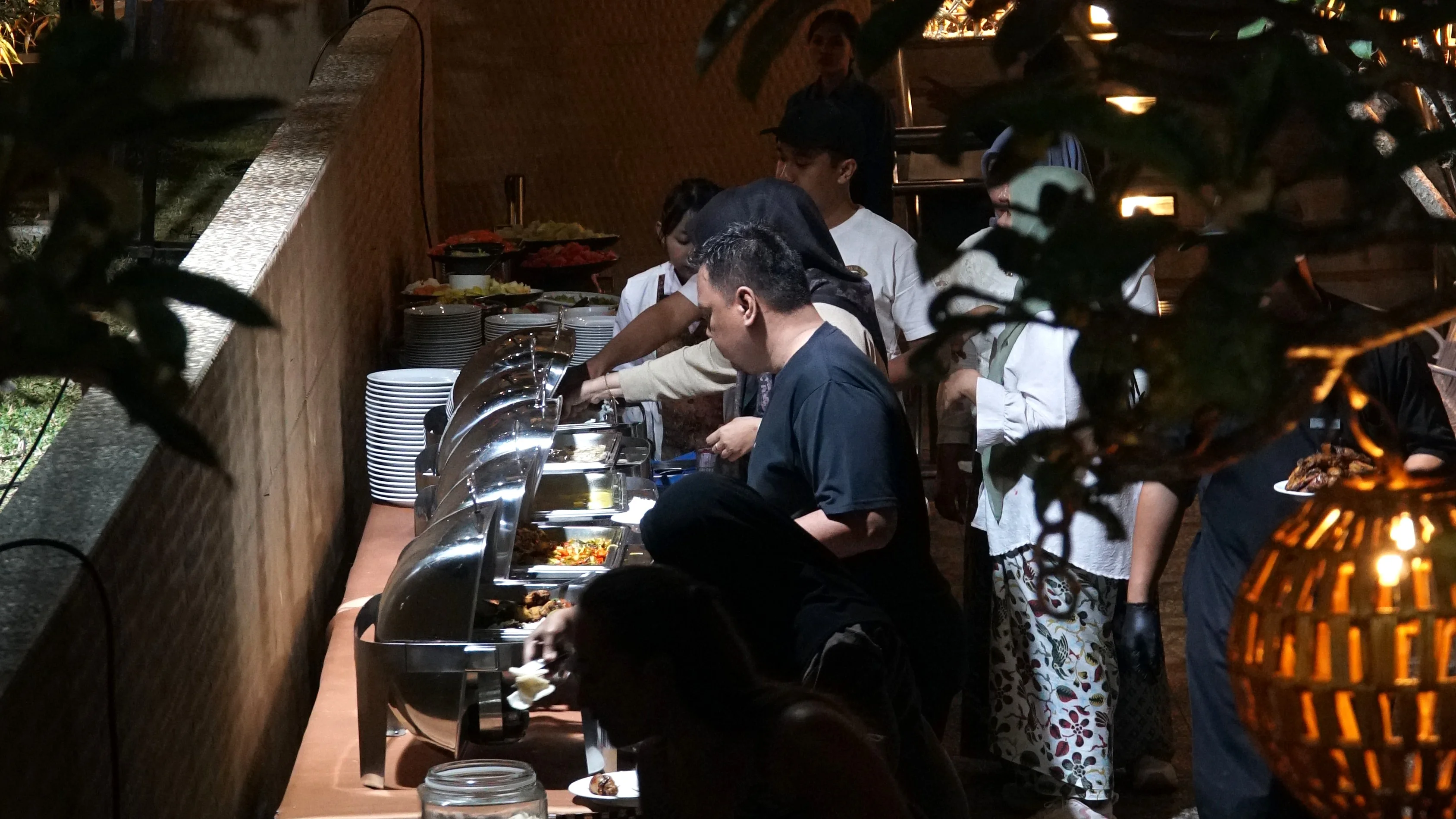 Sajikan Buffet Kuliner Nusantara Garden Dinner Tawangmangu Nava Hotel